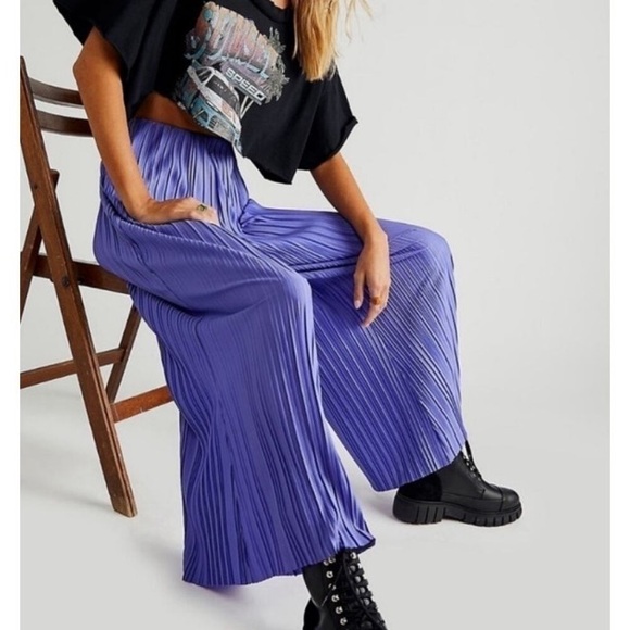 Free People Winona Pleated Flare Pants NEW - Picture 2 of 13